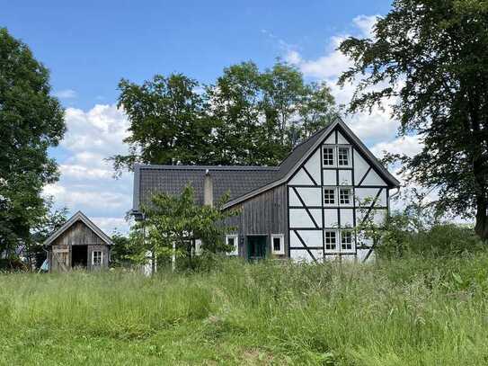 Saniertes denkmalgeschütztes Fachwerkhaus in Einzellage in Lohmar