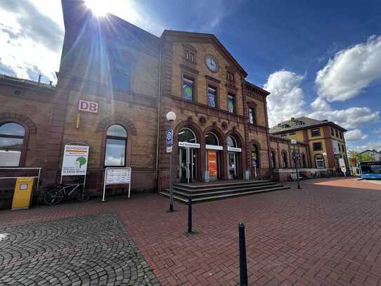 Individuelle Gewerbeflächen im historischen Hauptbahnhof von Zweibrücken