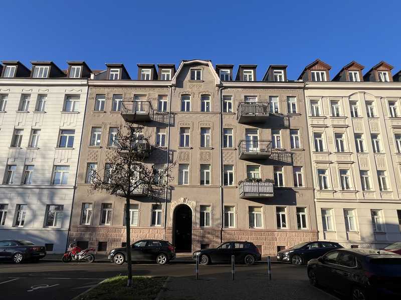 Bezugsfreie, charmante 1,5-Zimmer-Wohnung mit Balkon