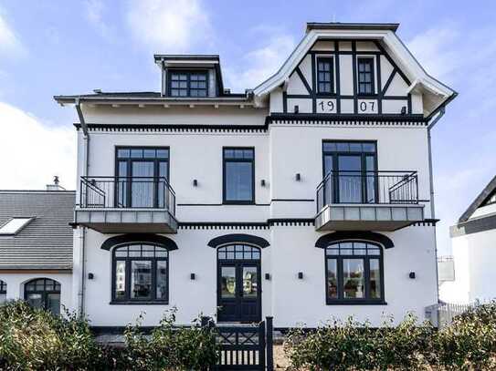 Villa mit Meerblick in Toplage in Wenningstedt