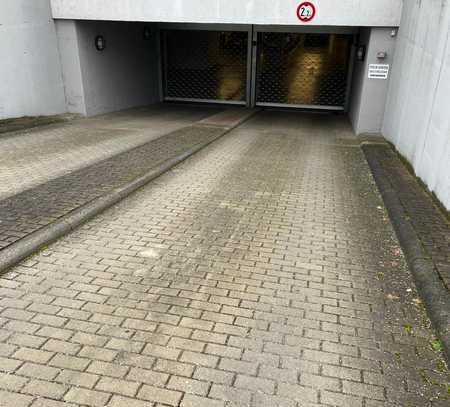 ***Tiefgaragenstellplatz zu vermieten – sicher und bequem***