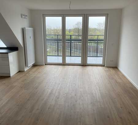 Erstbezug mit Balkon und EBK: Exklusive 3-Zimmer-DG-Wohnung in Hanau, Penthouseview