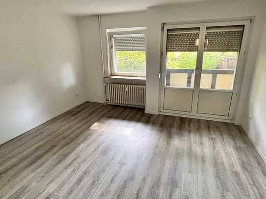 Schöne 3-Zimmer Erdgeschosswohnung mit Balkon