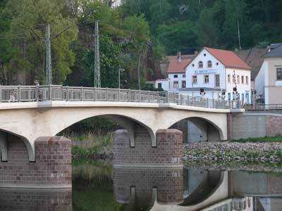 Restaurant mit Wohnung und Biergarten - Toplage! - Provisionsfrei!