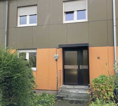 Preiswertes 7-Raum-Reihenhaus in Hagen Eilperfeld