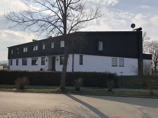 Monteur Villa mit 15 Parkplätzen