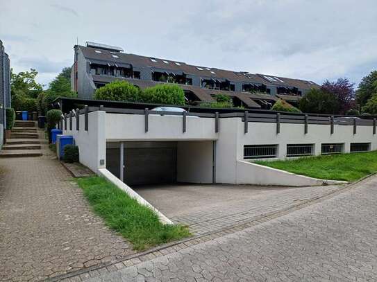 Super Carportstellplatz, ruhig, in Wohnanlage