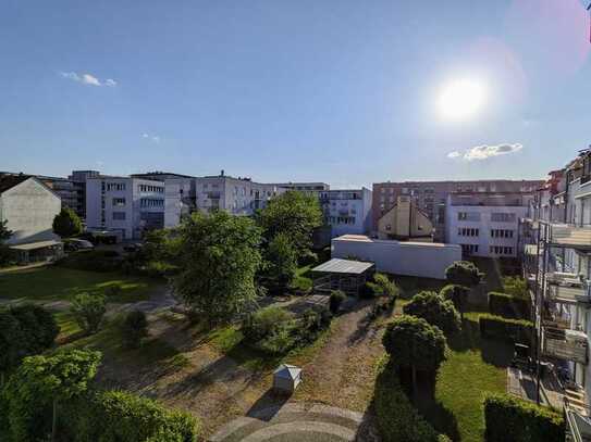 Stilvolle, gepflegte 4-Zimmer-Wohnung mit Balkon in Ulm