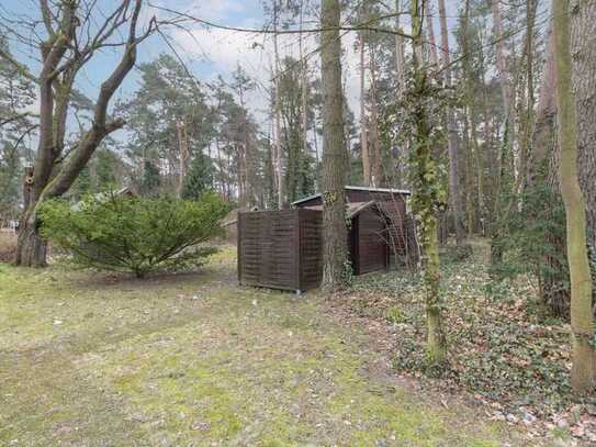 Großes Grundstück mit Freizeit-Bungalow in naturnaher Lage