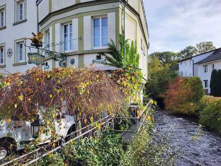 Solide Kapitalanlage - 2 moderne Wohnungen im Doppelpack mit besonderem Charme nahe Freiburg