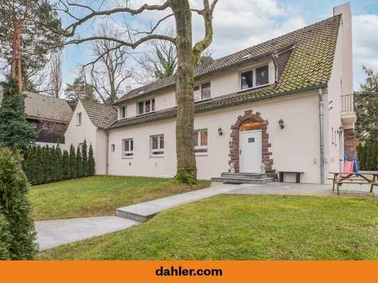 Große Familienvilla mit Seeblick in absoluter Toplage am Großen Wannsee