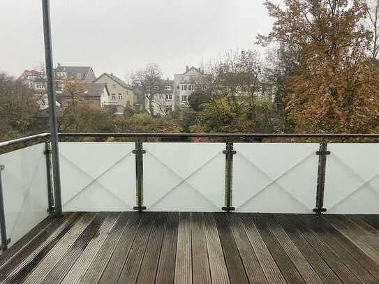 Frisch renovierte 4-Zimmer-Wohnung mit Balkon und Einbauküche in Osnabrück