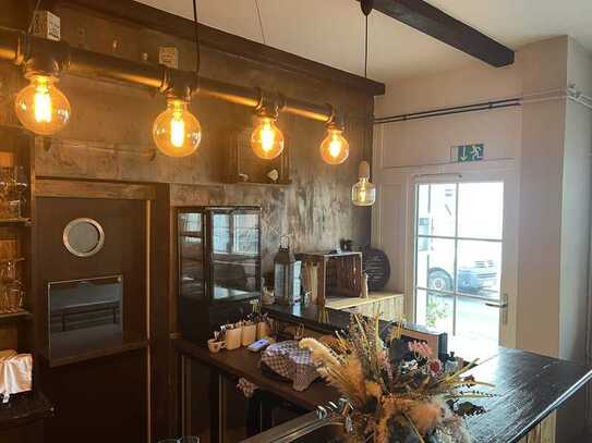 Gemütliches Café in Top-Lage von Neu-Isenburg