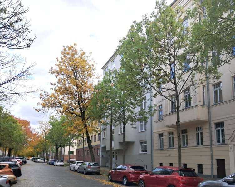 VIERZIMMERWOHNUNG MIT BALKON UND LIFT
