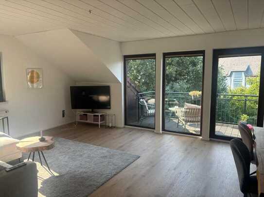 Schöne 4-Zimmer-DG-Wohnung mit Balkon in Lahnstein