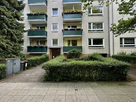 Erstbezug nach hochwertiger Kern-Sanierung mit Balkon: 4-Zi--Wohnung in Hannover/Maschsee