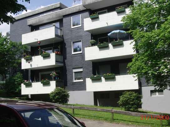 Helle 3 Zimmerwohnung mit Balkon, 3-fach Verglasung