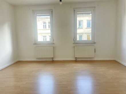 Fürth Nähe Bahnhof ! Geräumig 3-ZW 95 m², ohne Balkon, 2.OG ohne Aufzug