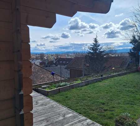 Alpenblick Pur! Einfamilienhaus in Hanglage EG + OG