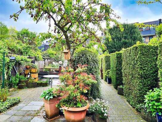 GESUCHTE LAGE WINDBERG / sonniger Garten ++ Hauptwohnung plus 2 vermietete Einlieger