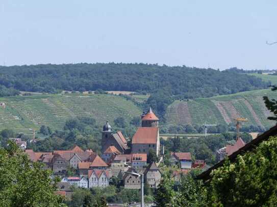 Freistehendes Einfamilienhaus in Top-Panoramalage, über den Dächern von Besigheim