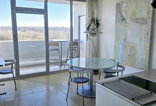 Lichtdurchflutetes Loft mit Blick auf Isar und Alpen in Thalkirchen