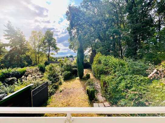 Helles Einfamilienhaus mit großem Garten, 2 Terrassen und Weitblick