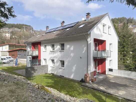 Mehrfamilienhaus mit 8 vermieteten Wohneinheiten in 78136 Schonach