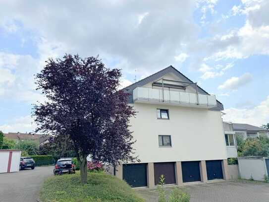 Schöne 4-Zi.-Wohnung mit 
toller Aussicht in zentraler 
Lage