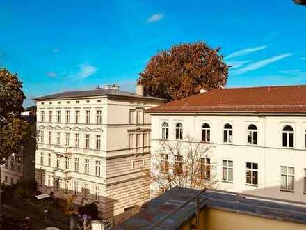 In Potsdam: helle 4 Zimmer EG Wohnung ohne Balkon und vermietete DG Wohnung 4.OG ohne BK