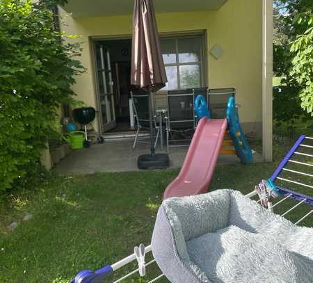 Herrliche 3 Zimmer Erdgeschosswohnung mit Terrasse