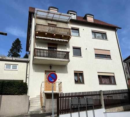 Mehrfamilienhaus mit 3 Wohnungen und Einliegerwohnung in Schwandorf