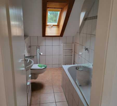 Freundliche moderne 4,5 Dachgeschosswohnung, 2. Stock im Komponistenviertel Darmstadt