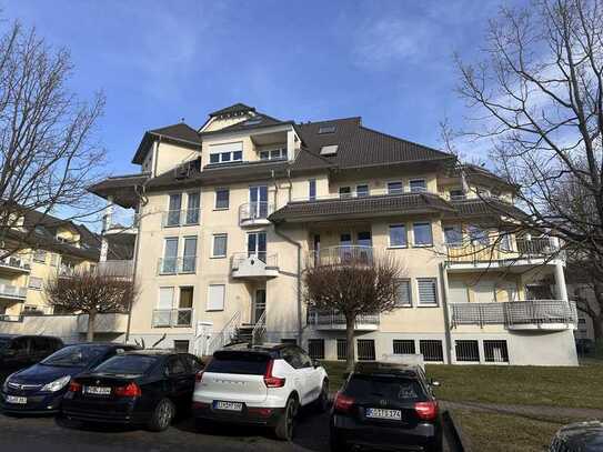 Ansprechende 3-Raum-Wohnung mit Dachterrasse und Balkon in Koblenz