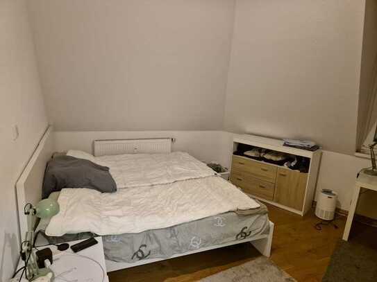 Modernisierte 2-Zimmer-Wohnung mit Einbauküche in Olpenerstr., Köln