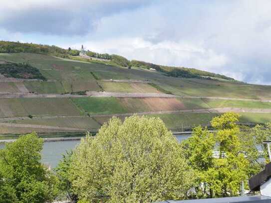 Sofort bezugsfertig: Maisonettewohnung an der Rheinpromenade