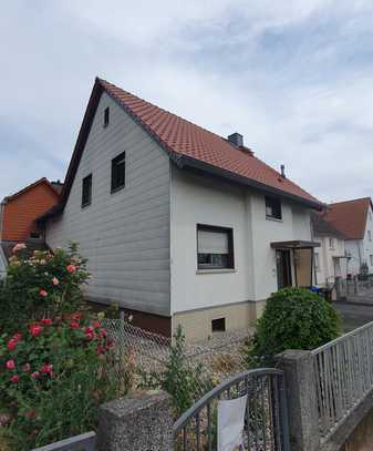 Wohnung 3 Zimmer, Einbauküche, Tageslichtbad, Glasfaser Rodheim