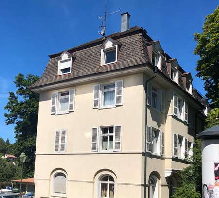 Helle renovierte 4-Zimmer-DG-Wohnung mit Balkon in Baden-Baden