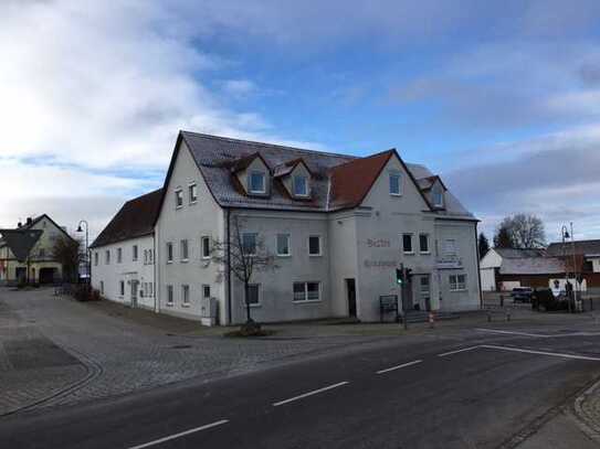 Hochwertige 3-Zimmer-Wohnung mit Balkon und Einbauküche in zentraler Lage Thierhaupten