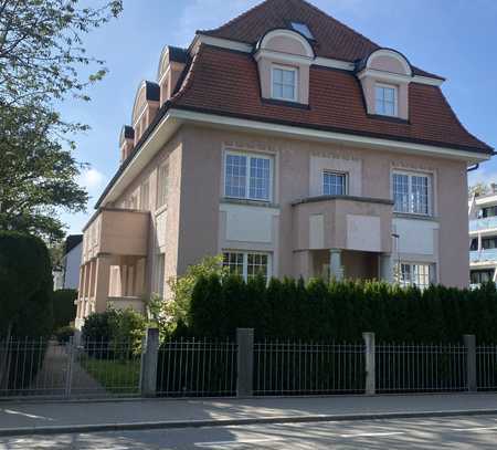 stilvolle Altbauwohnung in Jugendstilvilla Hochparterre Bestlage Memmingen