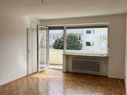 Helle 2-Zimmer Wohnung mit Balkon in ruhiger und zentraler Lage