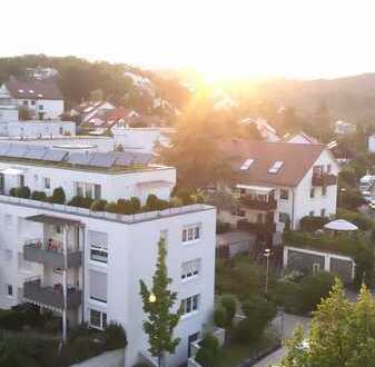 Teilmöblierte, helle und sonnige 3-Zimmer Wohnung mit Weitblick, Balkon und EBK in Stuttgart Botnang