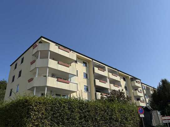 Was für ein Ausblick! Äußerst gepflegte Eigentumswohnung mit Tiefgaragenstellplatz in Neviges