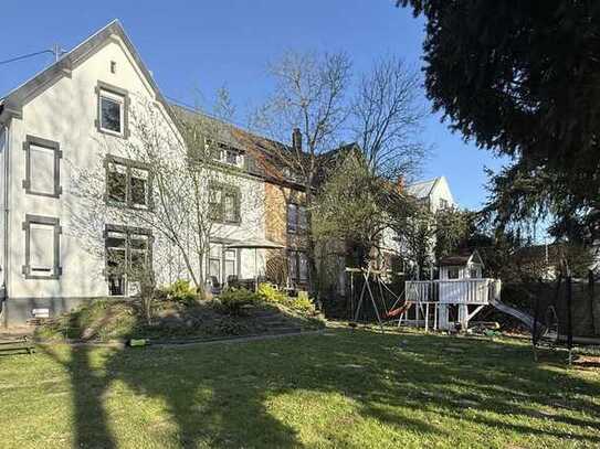 Vielseitiges Dreifamilienhaus mit Charme und Potenzial
