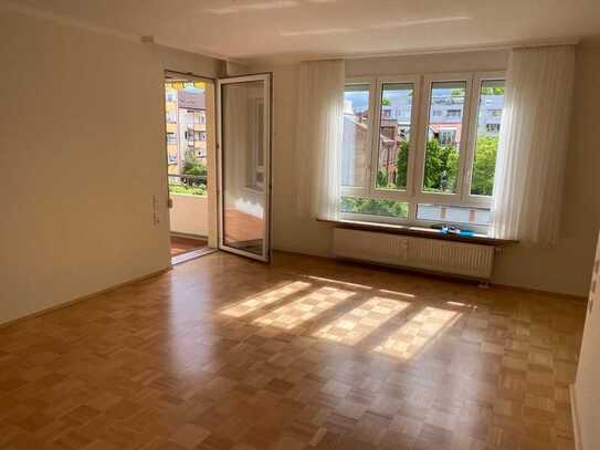 Sonnige 2 Zimmerwohnung im Hesperidenpark ( BETREUTES WOHNEN )