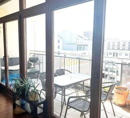 Attraktive und helle 2-Zimmer-Wohnung mit Balkon im 4. OG in zentraler Lage von Darmstadt