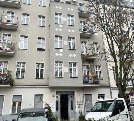 Stilvolle 3-Raum-EG-Wohnung mit lux. Innenausstattung mit Terrasse und EBK in Berlin Prenzlauer Berg