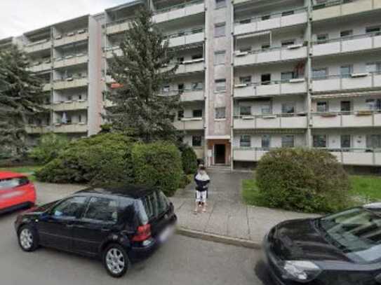 Sanierte Wohnung mit 2- Zimmern und Balkon in Dresden