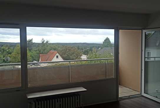 Sonniges Apartment, Balkon, zentral, herrlicher Fernblick, inkl. TG-Platz