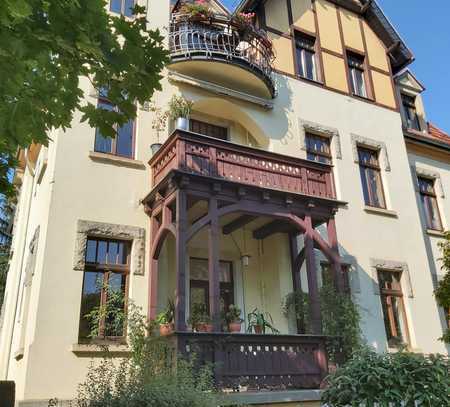 Schöne 3-Zimmer-Wohnung in Jugenstilhaus in Strehlen